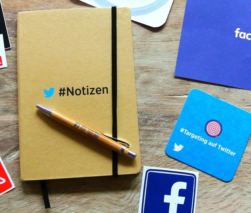 Social media note